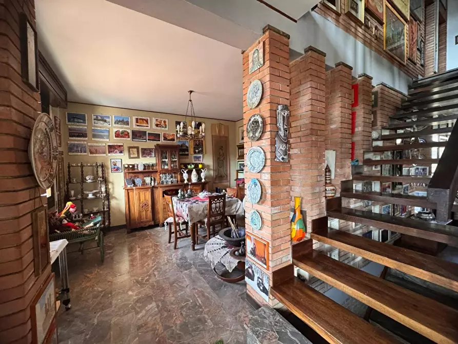 Immagine 8 di Villa in vendita  a Monticiano