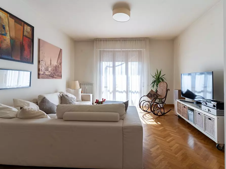 Immagine 2 di Appartamento in vendita  a Empoli