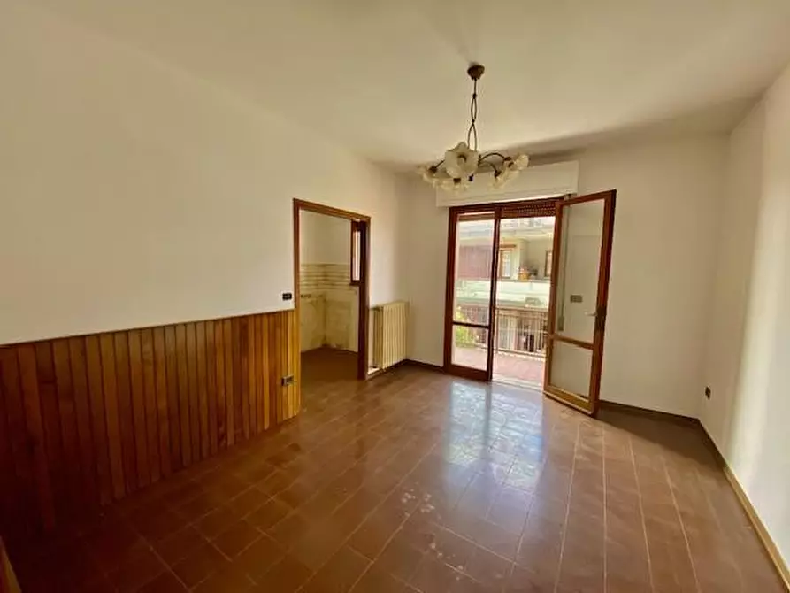 Immagine 8 di Appartamento in vendita  a Montecatini Terme