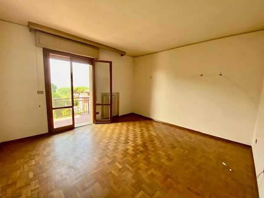 Immagine 15 di Appartamento in vendita  a Montecatini Terme