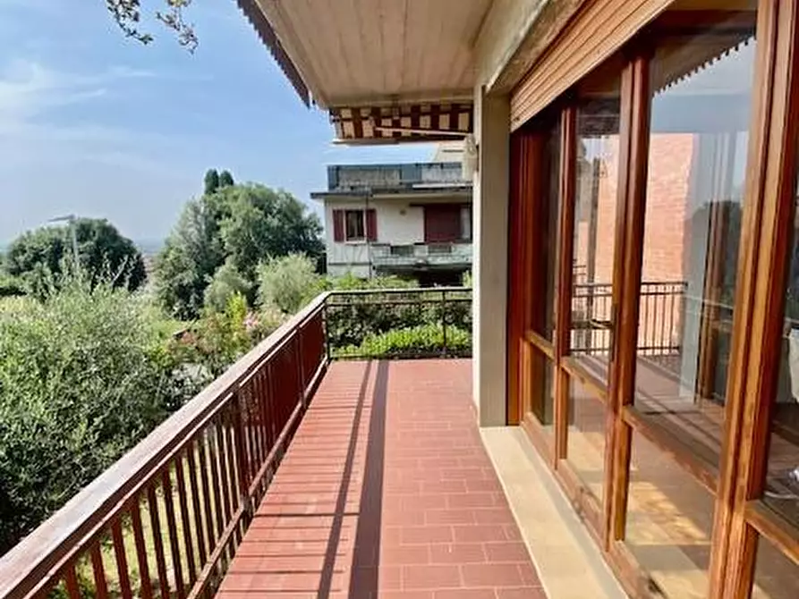 Immagine 9 di Appartamento in vendita  a Montecatini Terme