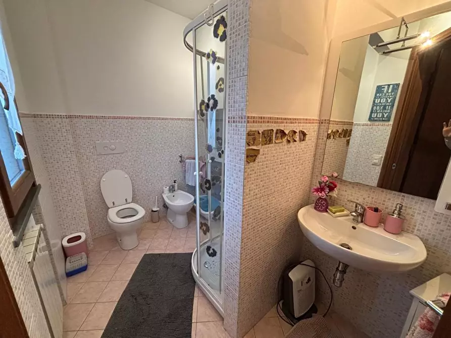 Immagine 5 di Villetta a schiera in vendita  a San Giuliano Terme