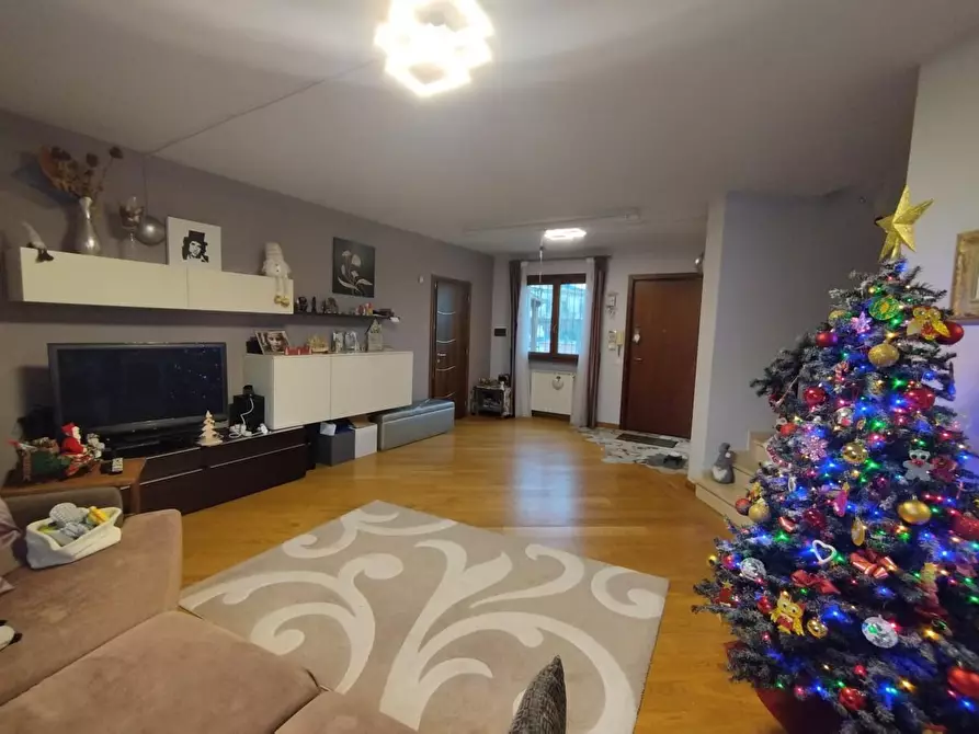 Immagine 2 di Villetta a schiera in vendita  a San Giuliano Terme