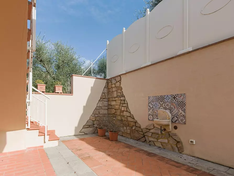 Immagine 38 di Casa indipendente in vendita  a Terricciola