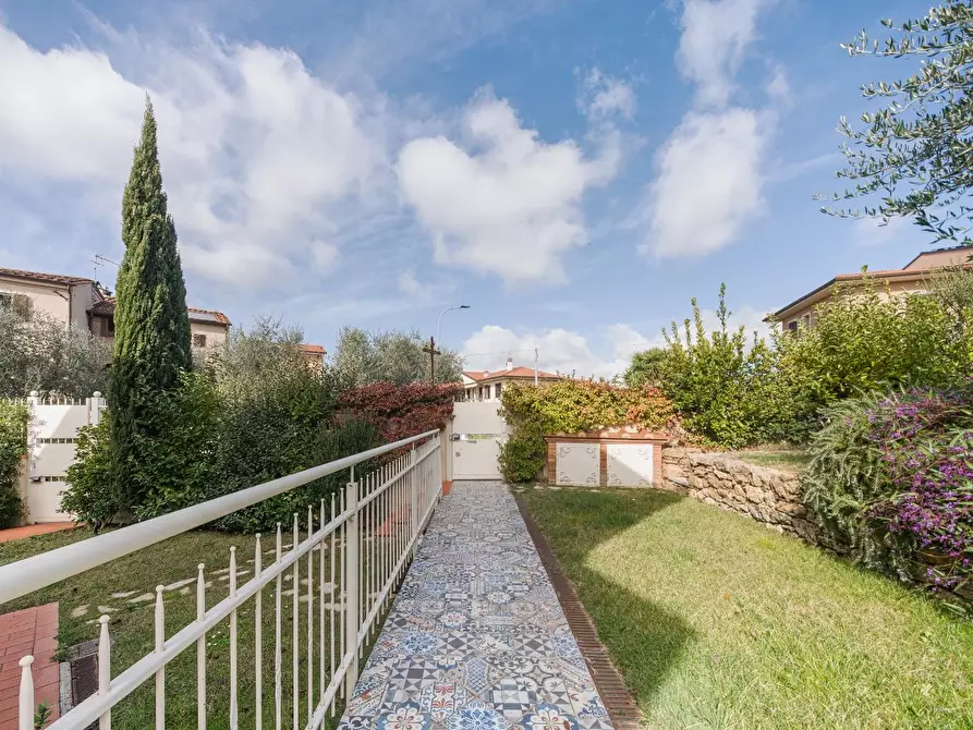 Immagine 7 di Casa indipendente in vendita  a Terricciola