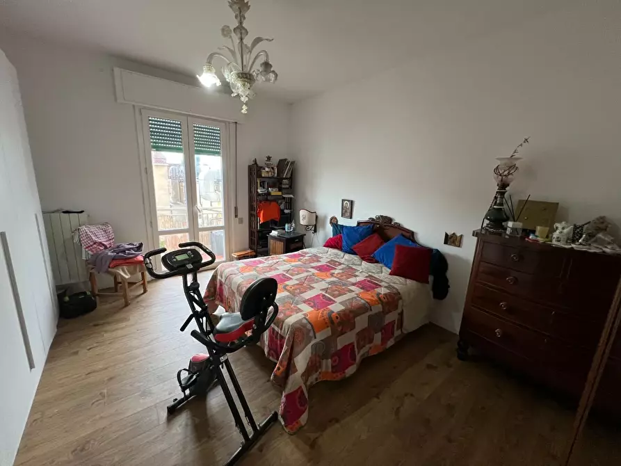 Immagine 10 di Appartamento in vendita  a Cecina