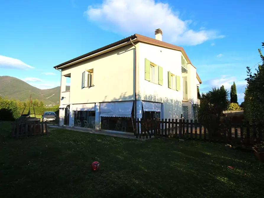 Immagine 45 di Casa trifamiliare in vendita  a San Giuliano Terme