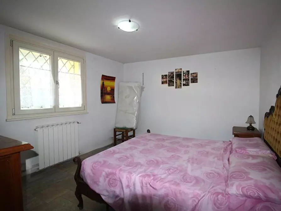 Immagine 39 di Casa trifamiliare in vendita  a San Giuliano Terme