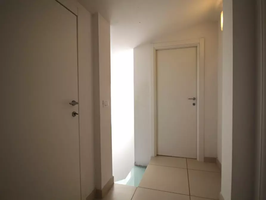 Immagine 33 di Casa trifamiliare in vendita  a San Giuliano Terme