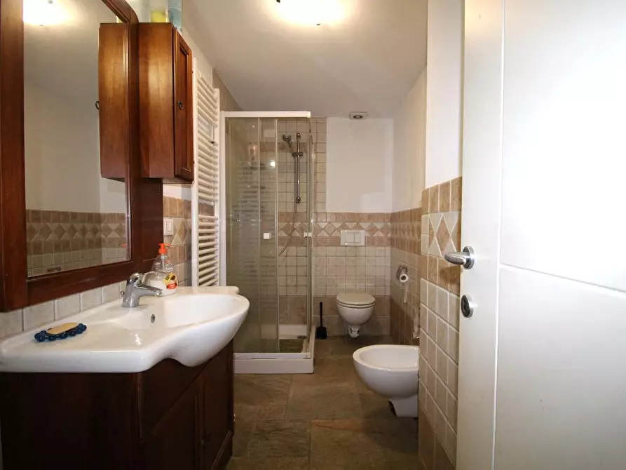 Immagine 38 di Casa trifamiliare in vendita  a San Giuliano Terme