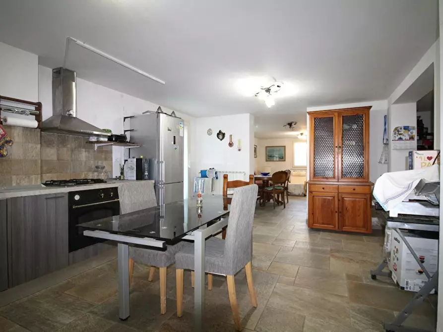 Immagine 42 di Casa trifamiliare in vendita  a San Giuliano Terme