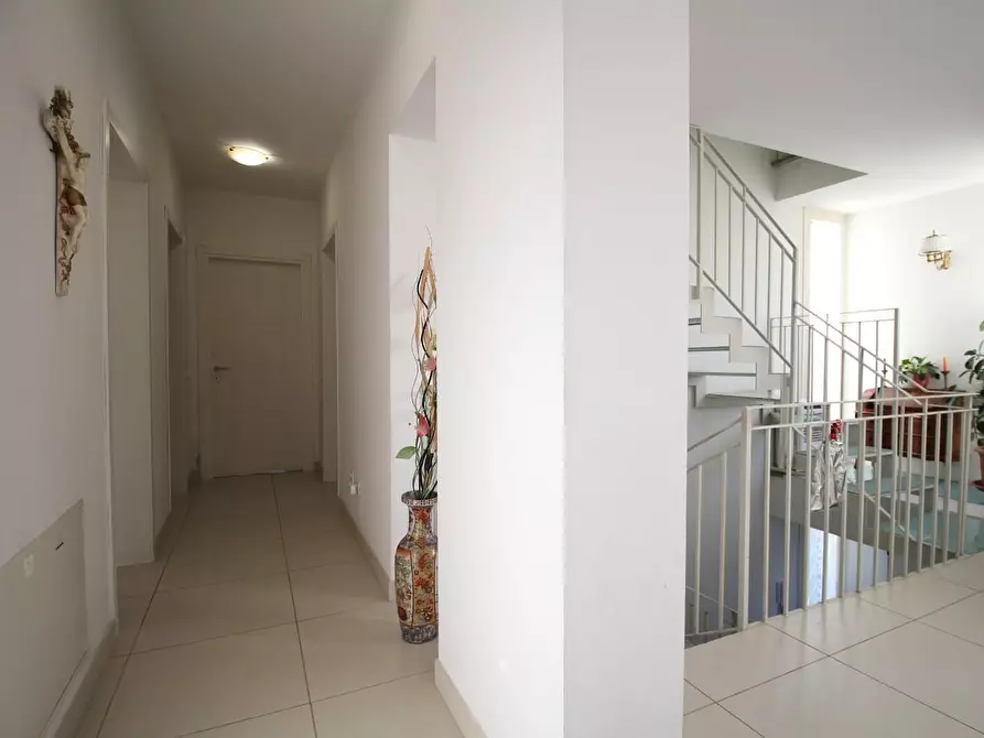 Immagine 27 di Casa trifamiliare in vendita  a San Giuliano Terme
