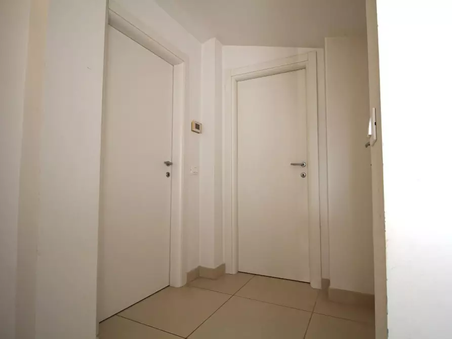 Immagine 35 di Casa trifamiliare in vendita  a San Giuliano Terme