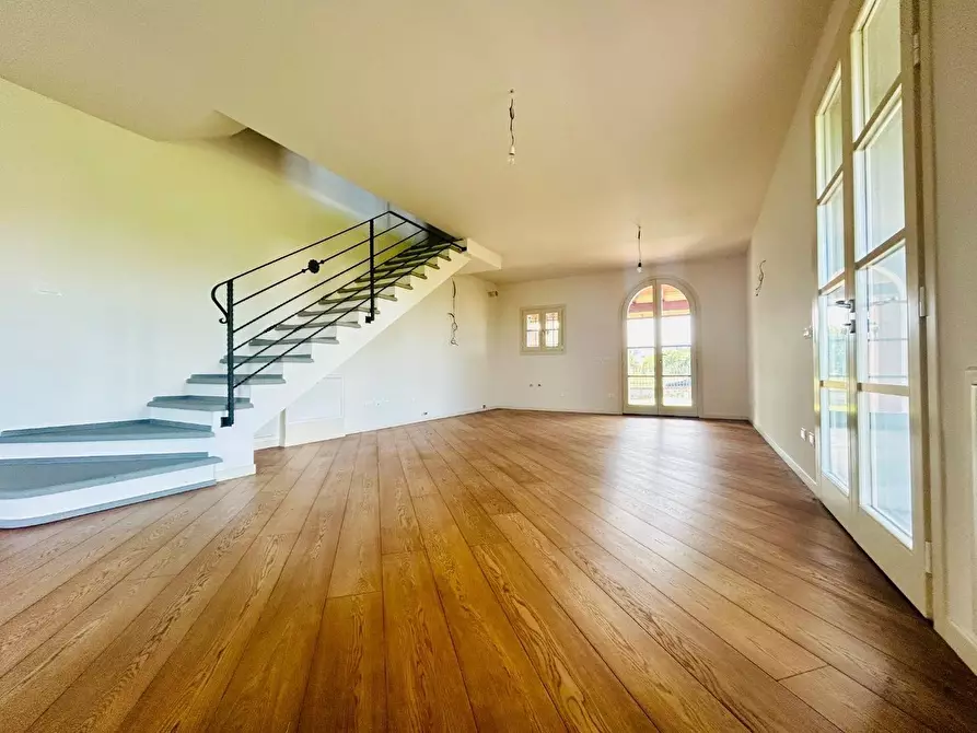 Immagine 3 di Casa bifamiliare in vendita  a Empoli