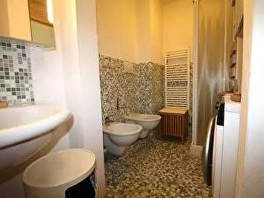 Immagine 12 di Appartamento in vendita  a Pisa