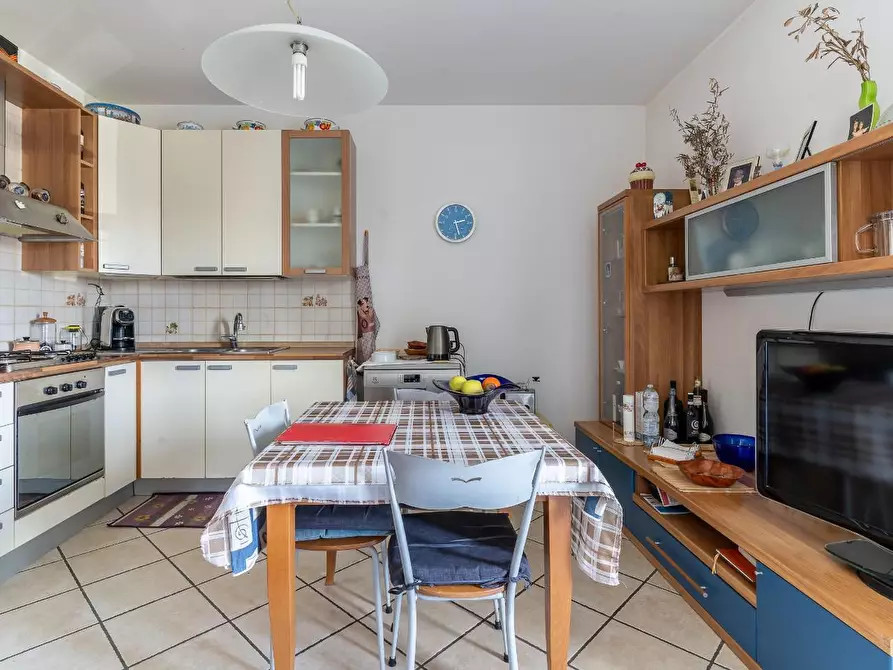 Immagine 10 di Appartamento in vendita  a Empoli