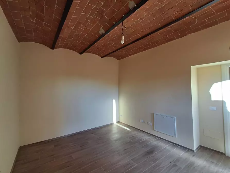 Immagine 6 di Appartamento in vendita  a San Giuliano Terme