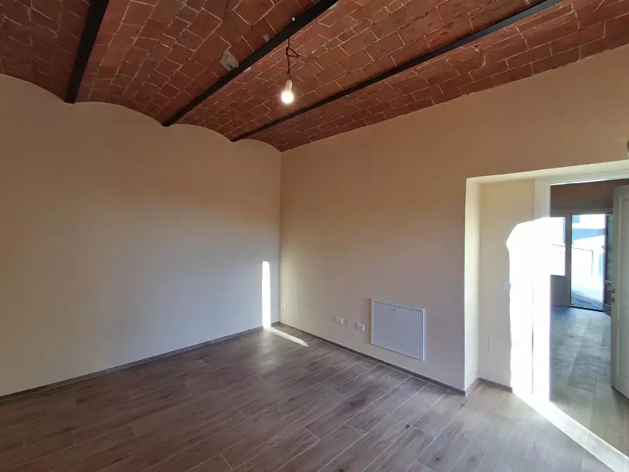 Immagine 13 di Appartamento in vendita  a San Giuliano Terme