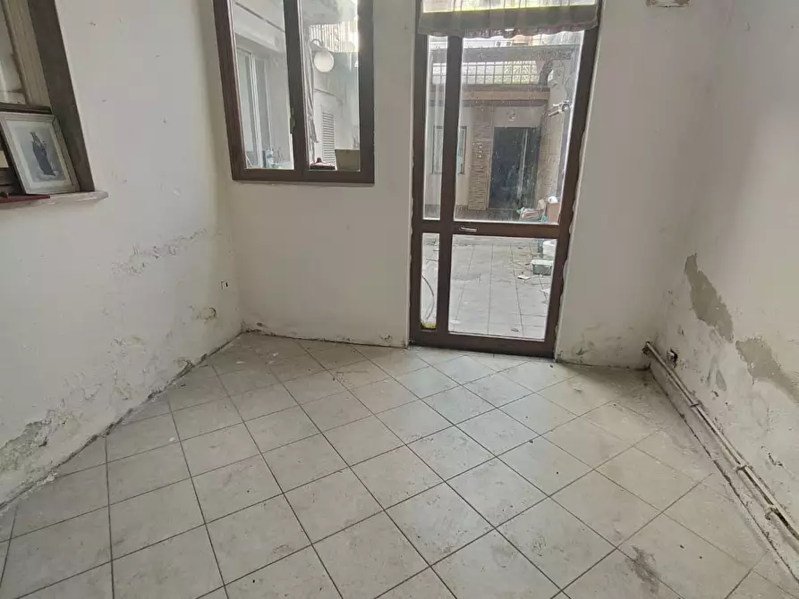 Immagine 17 di Villa in vendita  a Viareggio