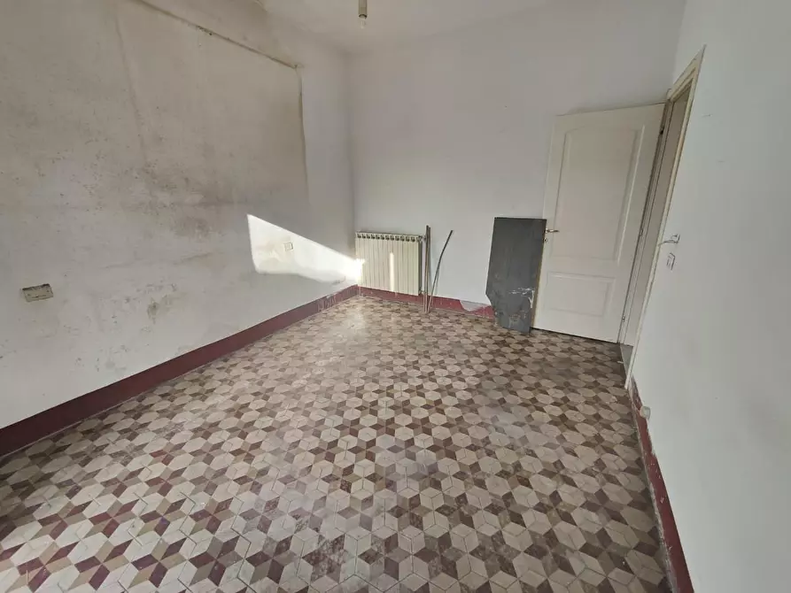 Immagine 9 di Villa in vendita  a Viareggio