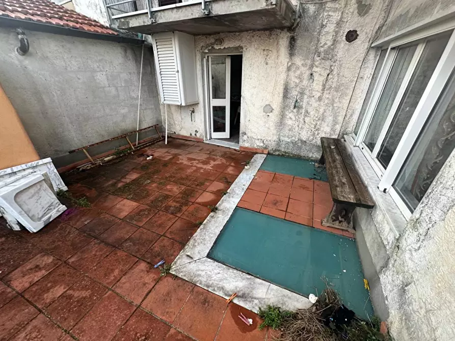 Immagine 21 di Appartamento in vendita  a Castelnuovo Magra