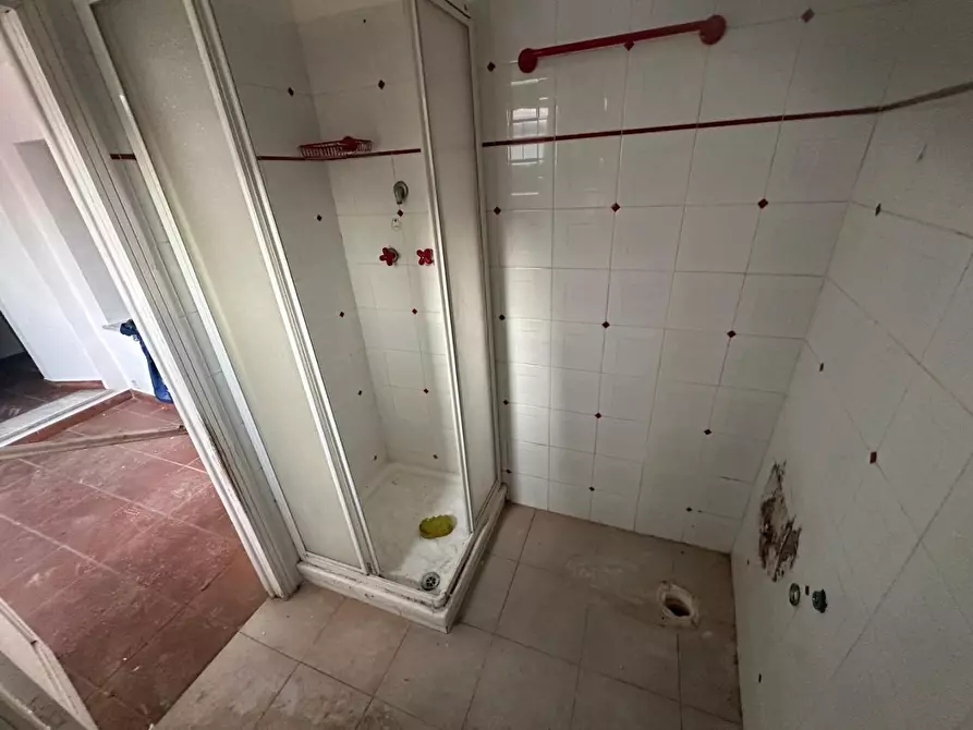 Immagine 26 di Appartamento in vendita  a Castelnuovo Magra