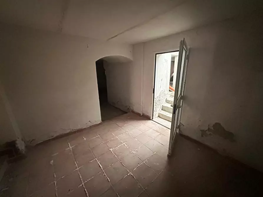 Immagine 30 di Appartamento in vendita  a Castelnuovo Magra