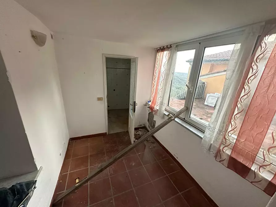 Immagine 23 di Appartamento in vendita  a Castelnuovo Magra