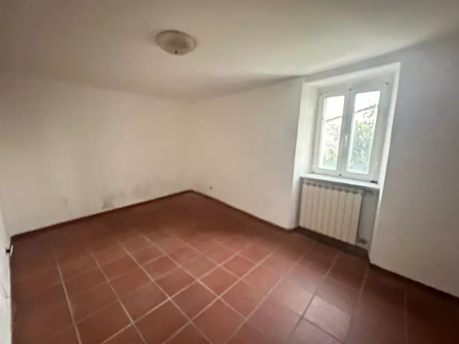 Immagine 9 di Appartamento in vendita  a Castelnuovo Magra