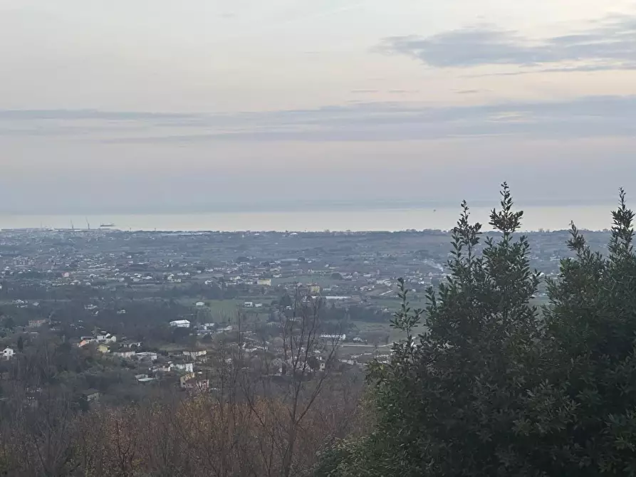 Immagine 36 di Appartamento in vendita  a Castelnuovo Magra