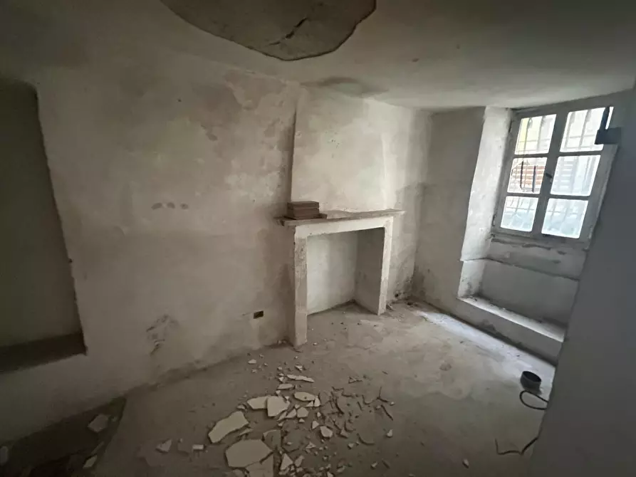 Immagine 28 di Appartamento in vendita  a Castelnuovo Magra