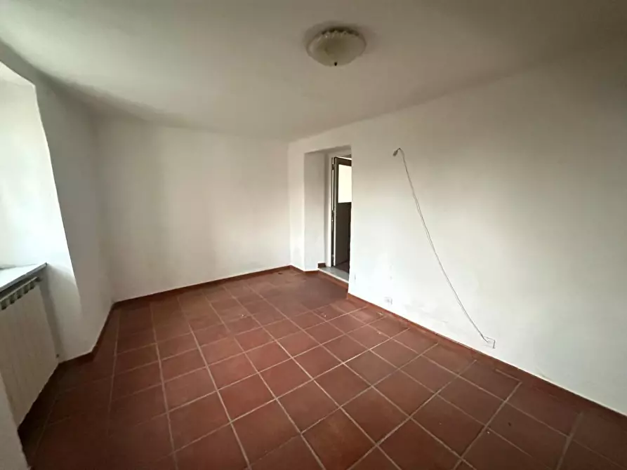 Immagine 10 di Appartamento in vendita  a Castelnuovo Magra