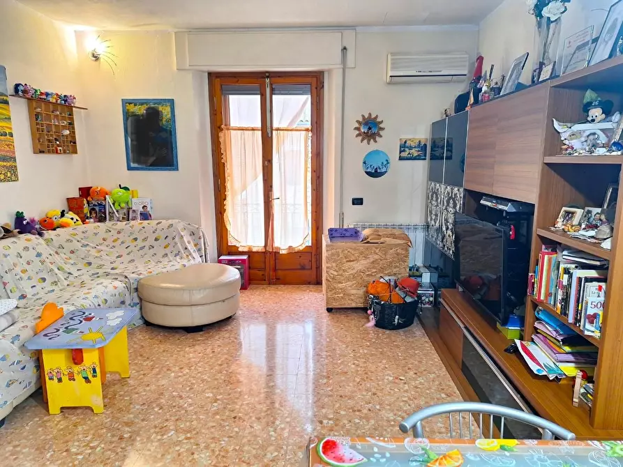 Immagine 3 di Appartamento in vendita  a Capannori