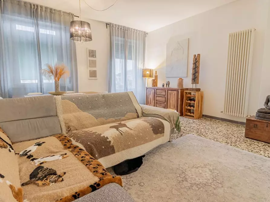 Immagine 2 di Appartamento in vendita  a Pisa