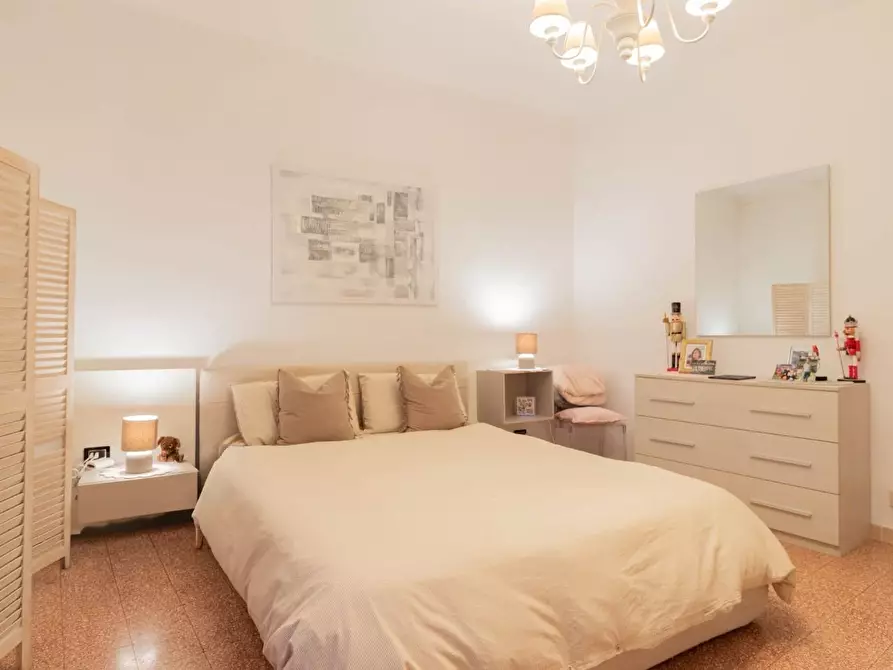 Immagine 18 di Appartamento in vendita  a Pisa