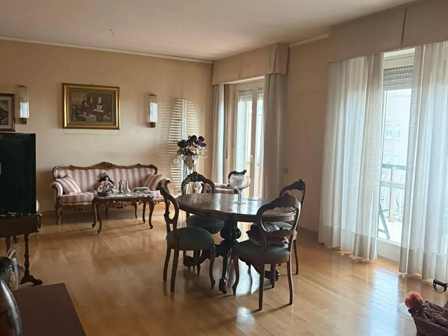 Immagine 3 di Mansarda in vendita  a Carrara