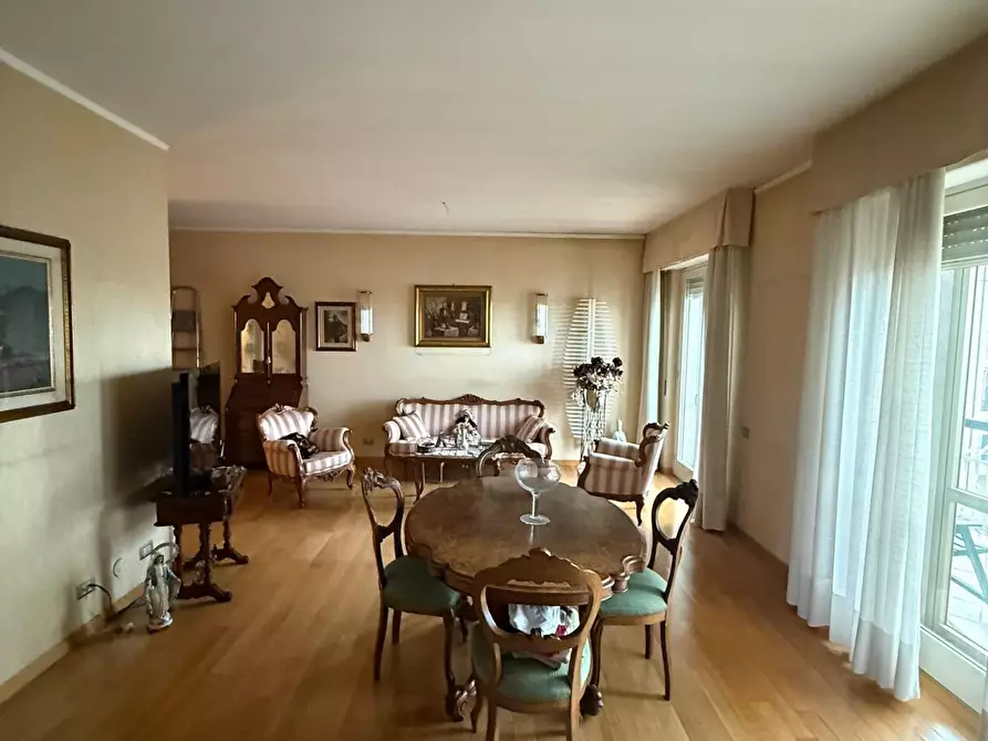 Immagine 8 di Mansarda in vendita  a Carrara