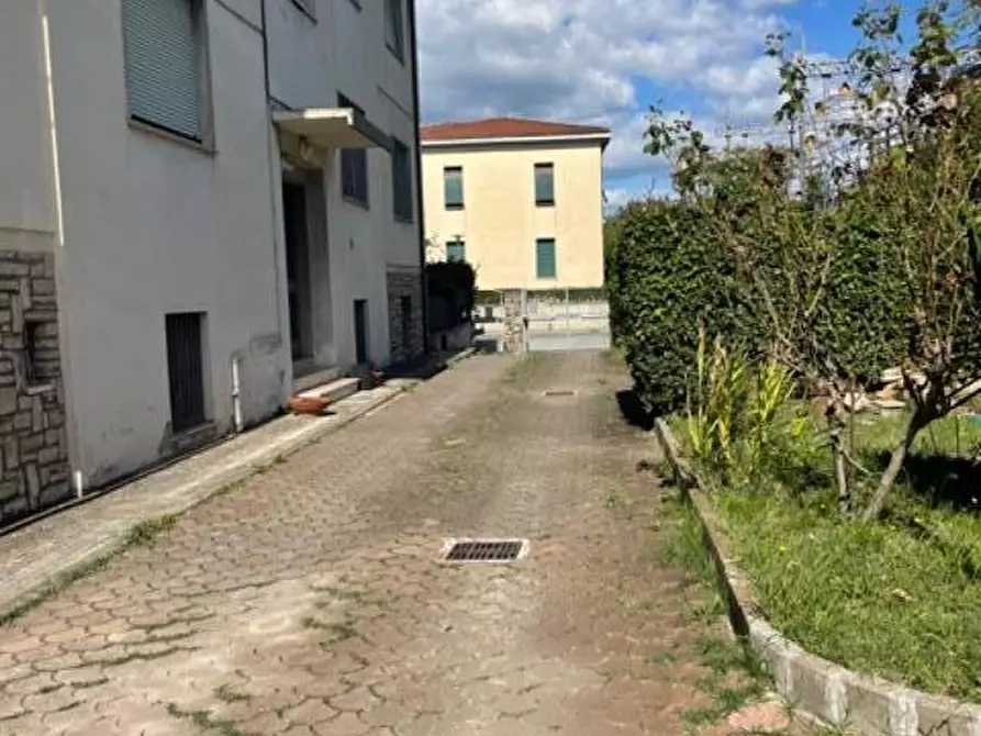 Immagine 12 di Appartamento in vendita  a Pisa