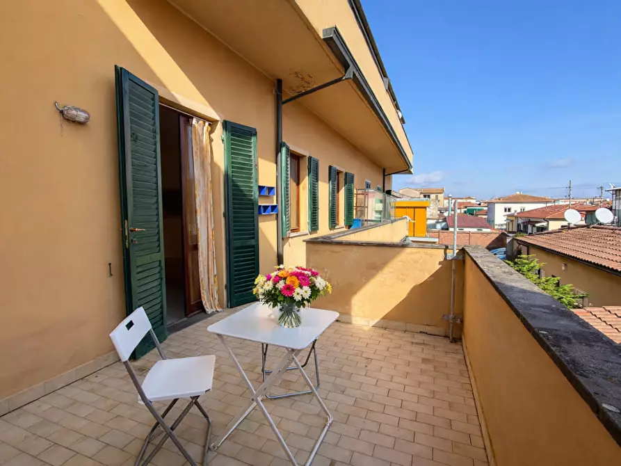 Immagine 1 di Appartamento in vendita  a Pontedera