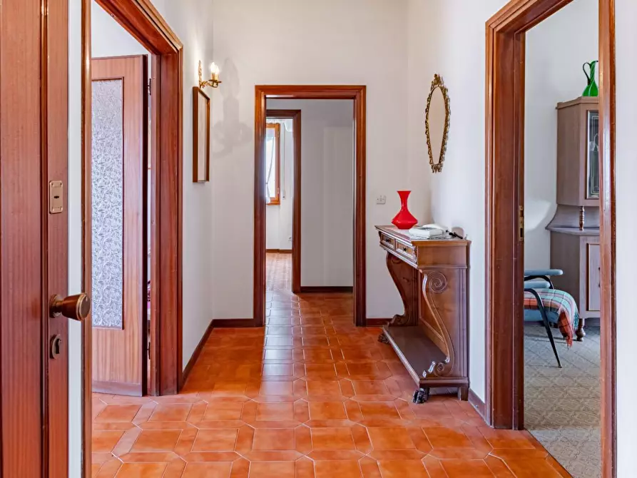 Immagine 6 di Appartamento in vendita  a Pisa