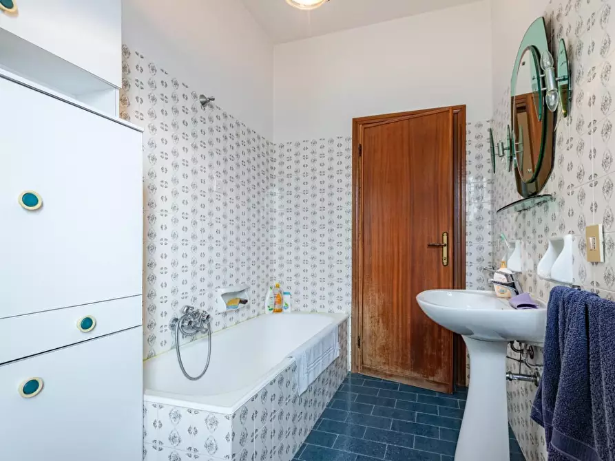 Immagine 17 di Appartamento in vendita  a Pisa