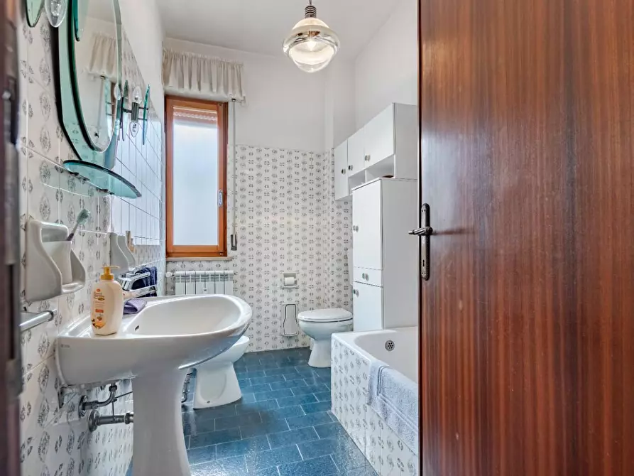 Immagine 16 di Appartamento in vendita  a Pisa