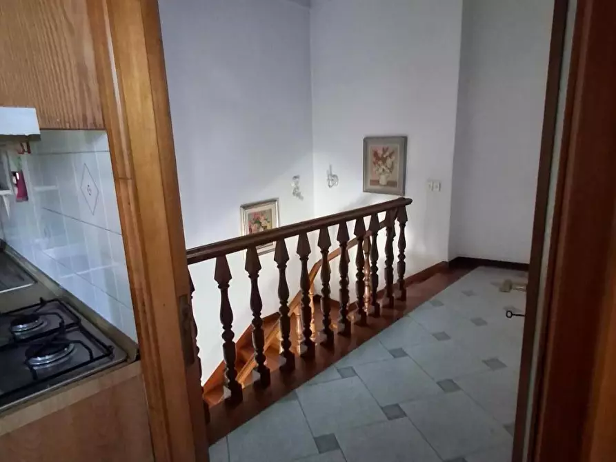 Immagine 9 di Appartamento in vendita  a Capraia E Limite