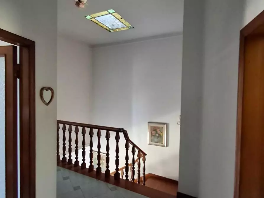 Immagine 22 di Appartamento in vendita  a Capraia E Limite