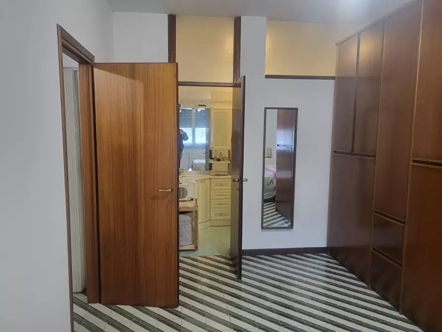 Immagine 8 di Appartamento in vendita  a Carrara