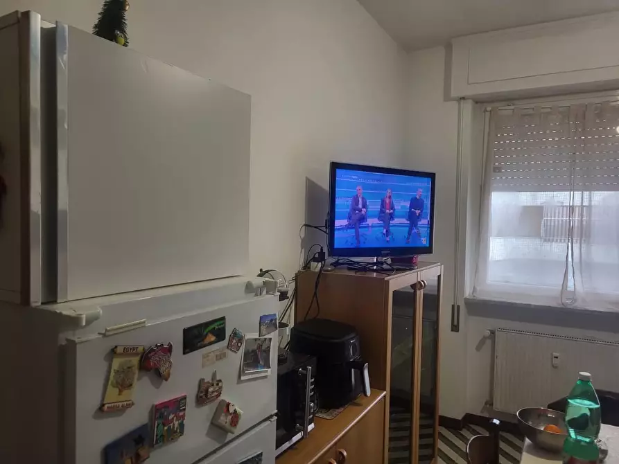 Immagine 2 di Appartamento in vendita  a Carrara