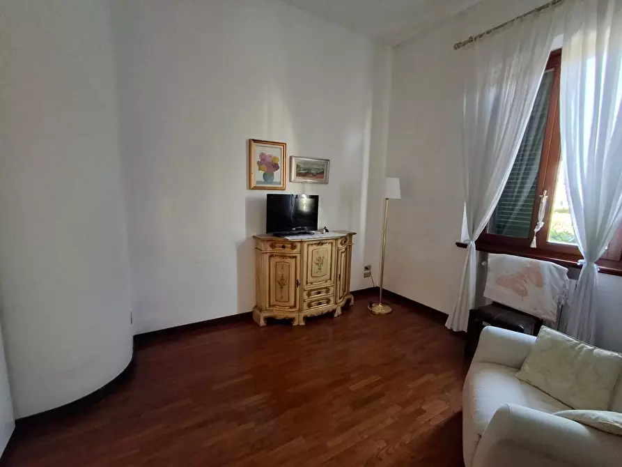 Immagine 4 di Appartamento in vendita  a Capraia E Limite