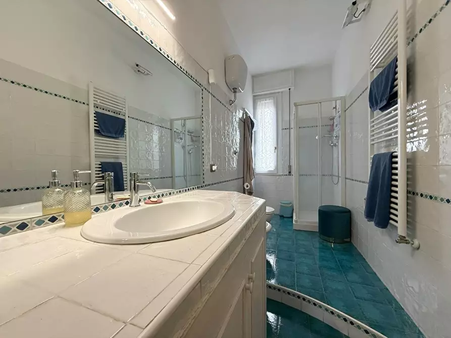 Immagine 21 di Appartamento in vendita  a Siena