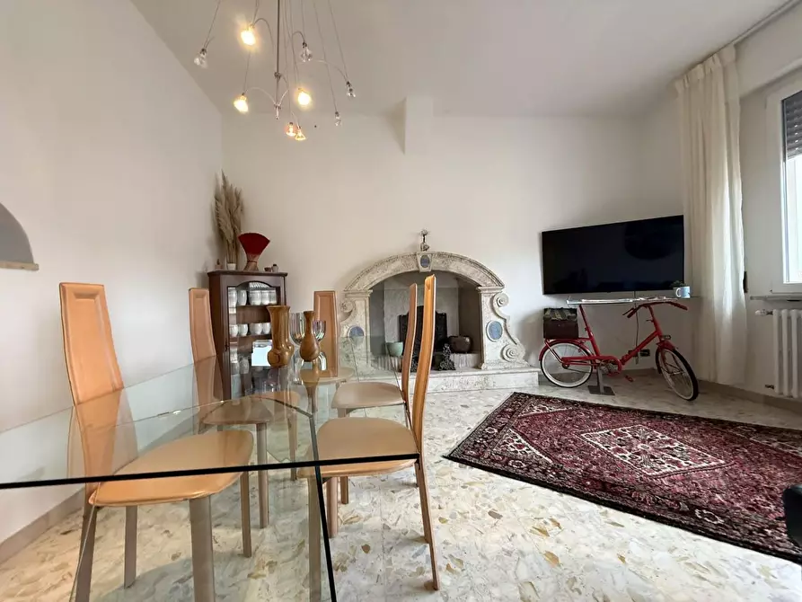 Immagine 3 di Appartamento in vendita  a Siena