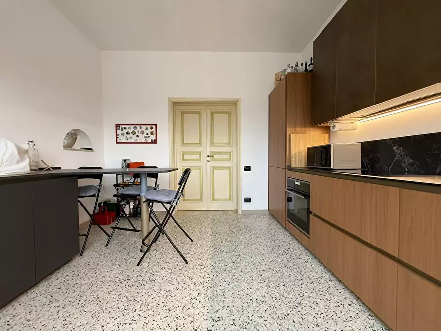 Immagine 17 di Appartamento in vendita  a Siena